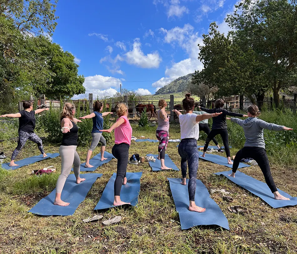 Sikani Horse Trek Sicilia - Yoga a contatto con la natura ed il cavallo